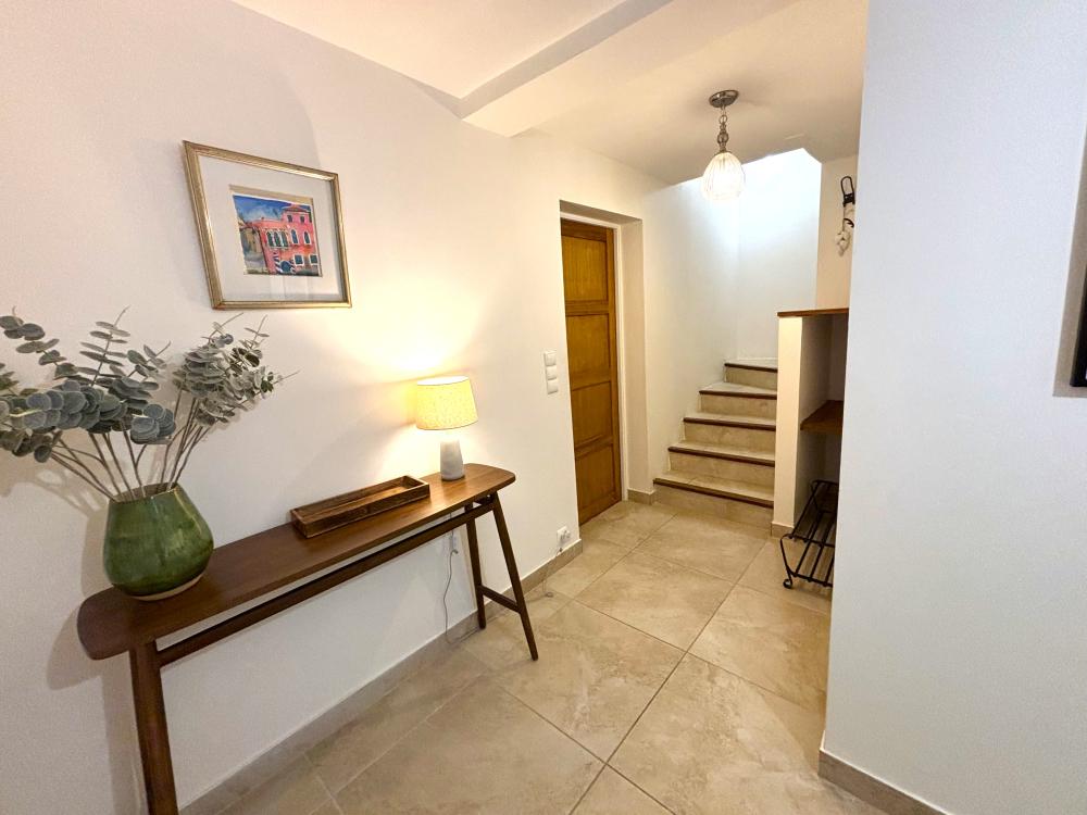 from the groundfloor to the 1St floor
