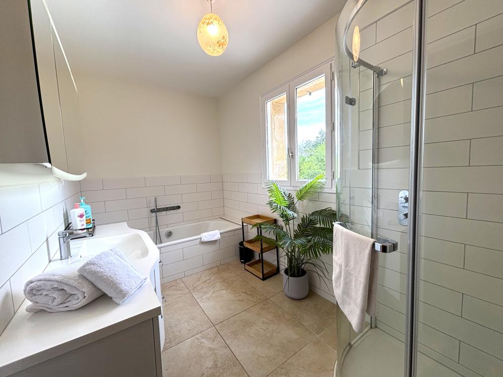 The family bathroom at first floor