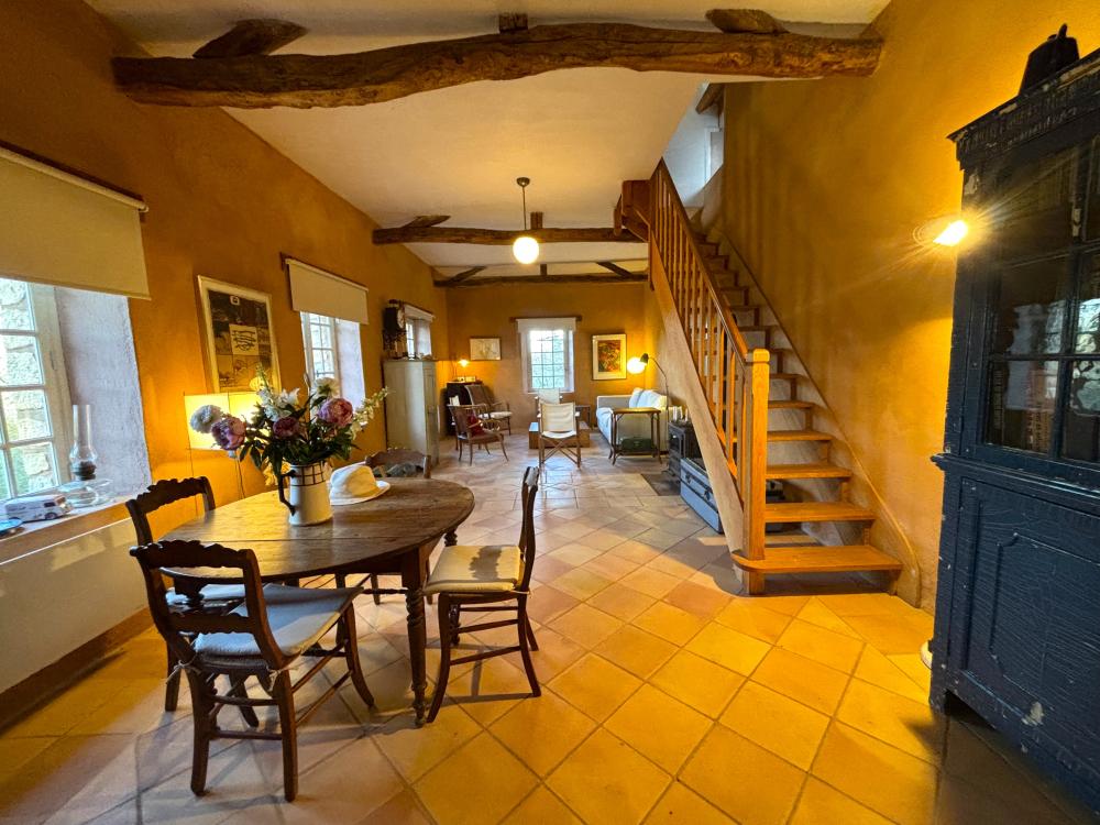 the cosy living room 