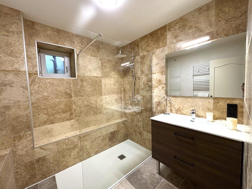 La Fermette - ground floor bathroom