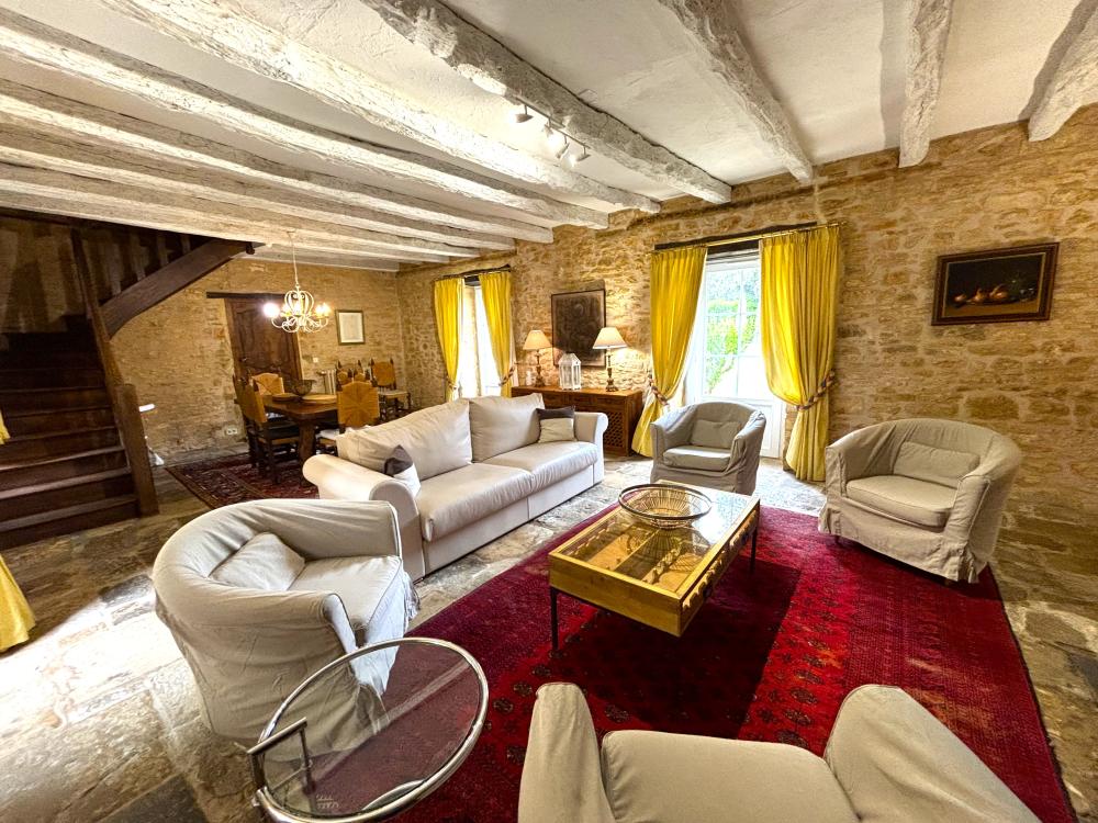 La Fermette - the living/dining room