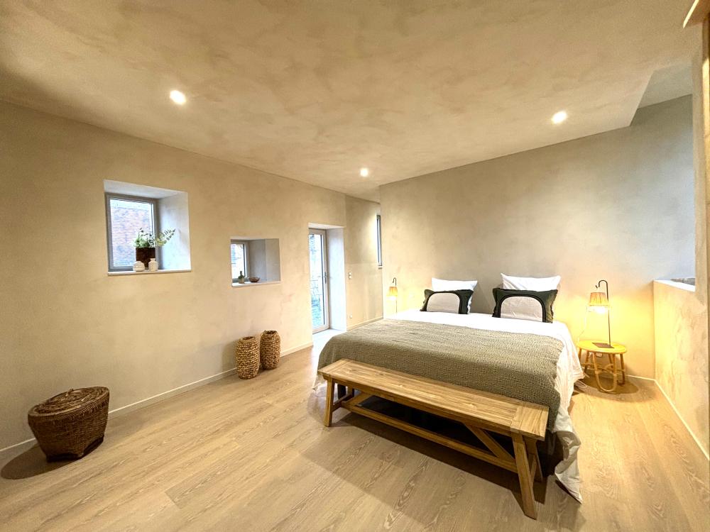 The 3th ensuite bedroom LA DONZELLE at lower level ( at Kitchen's side)