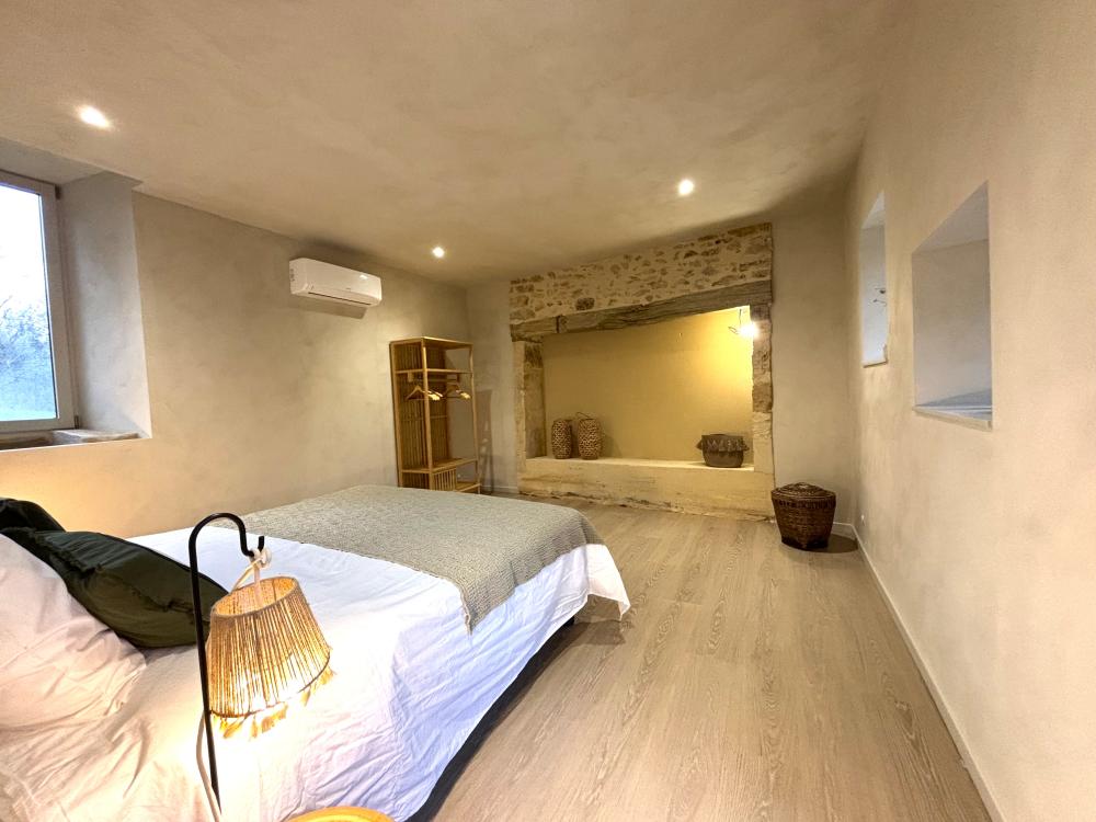 The 3th ensuite bedroom LA DONZELLE at lower level ( at Kitchen's side)