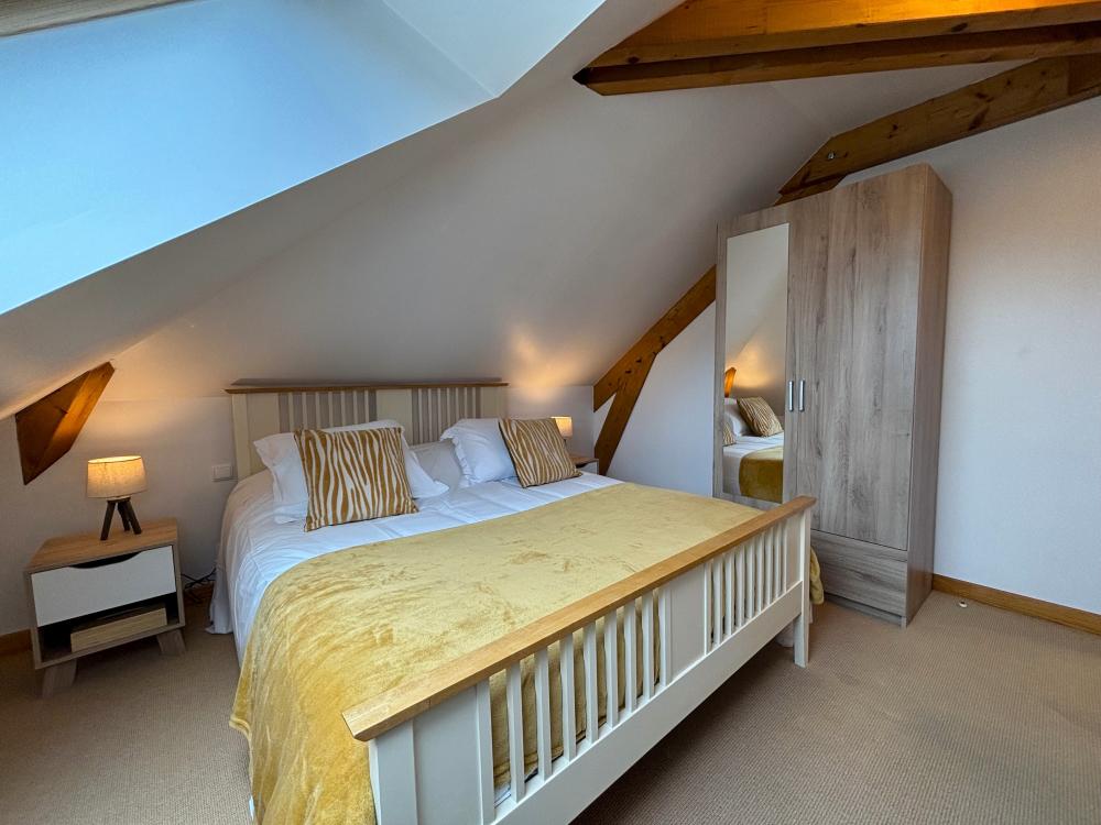 The bedroom Place des Oies at 1st floor 