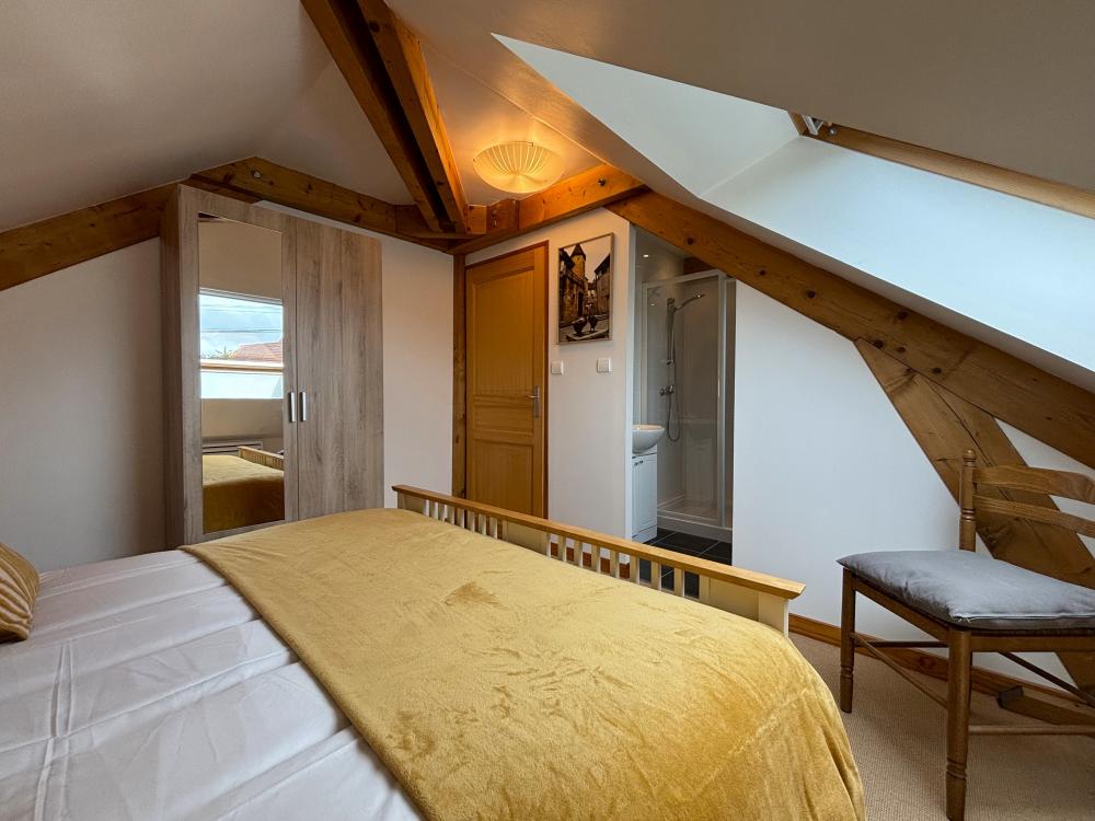 The bedroom Place des Oies at 1st floor 