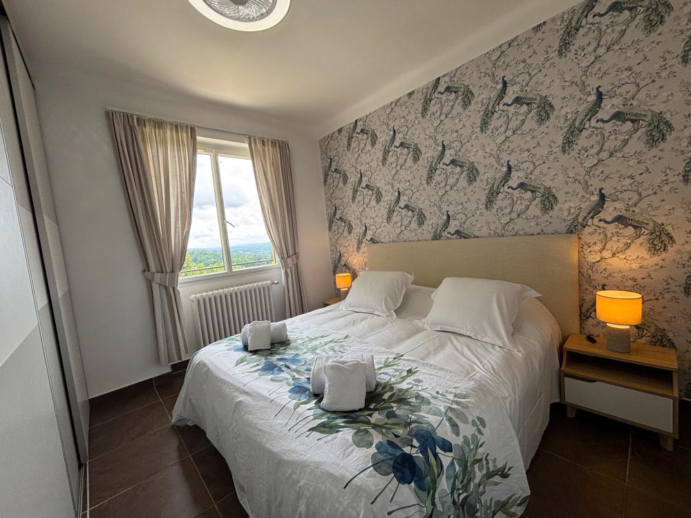The bedroom SARLAT on the groundfloor 