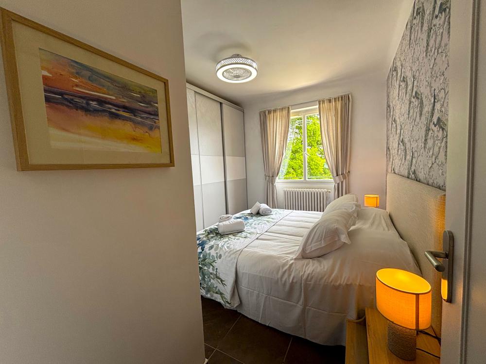 The bedroom SARLAT on the groundfloor 