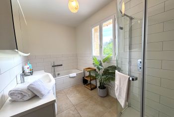 The family bathroom at first floor