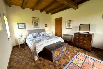 the double bedroom above the living area 