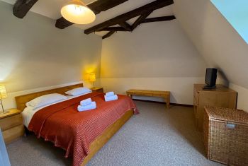 the second double bedroom at 1st floor