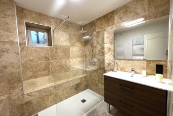 La Fermette - ground floor bathroom