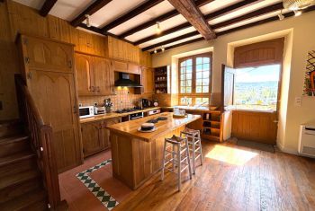 The large kitchen at Castarnou