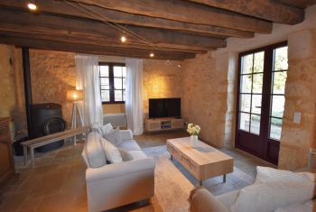 The cosy lounge with pellet stove and smart TV