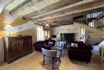 La Bergerie - the living room and its magnificient fireplace 
