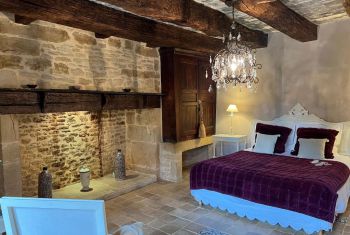 La Mansarde - the GARANCE ensuite bedroom on the groundfloor 