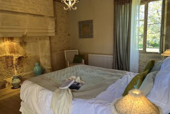 La Mansarde - the CELADON ensuite bedroom at 1st floor
