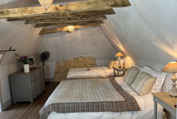 La Mansarde - the MANSARDE ensuite bedroom at 2nd floor