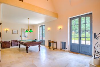 The magnificient entrance hall 