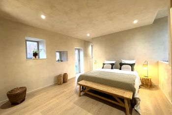 The 3th ensuite bedroom LA DONZELLE at lower level ( at Kitchen's side)