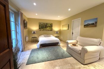 The Guests' house large bedroom 