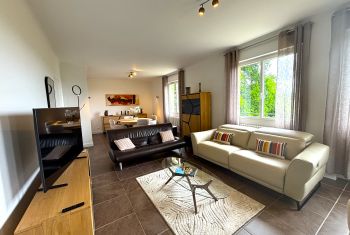 The light and bright living room 