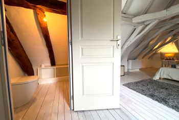The third double bedroom enjoys a washbasin and toilet