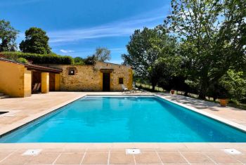 The pool house 